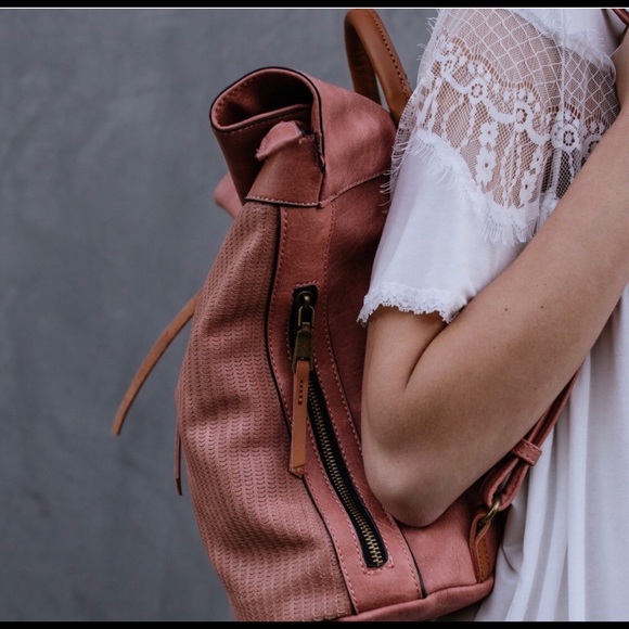 Vegan Leather Backpack🚫Last One🚫 - Picture 2 of 8